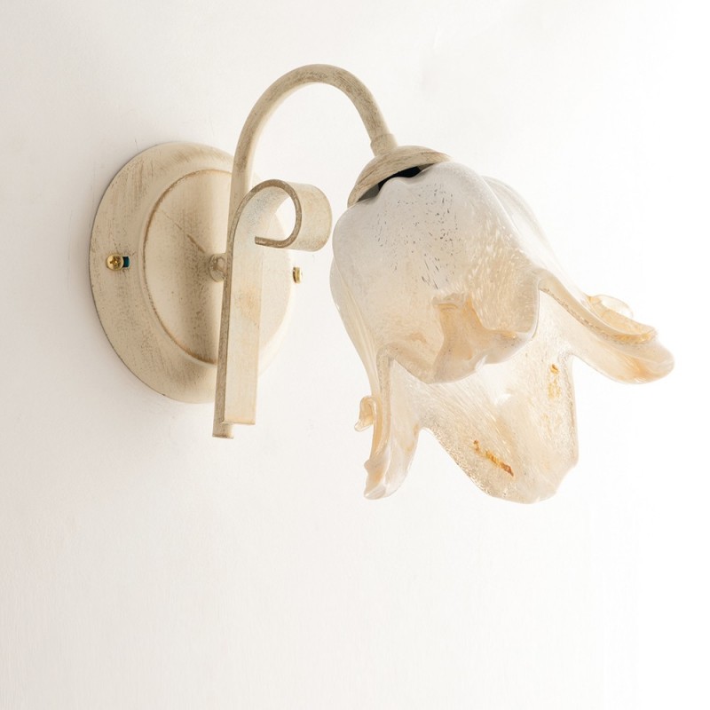 Applique in ferro Avorio Oro con paralume in vetro Bianco Ambra 26x h20 cm